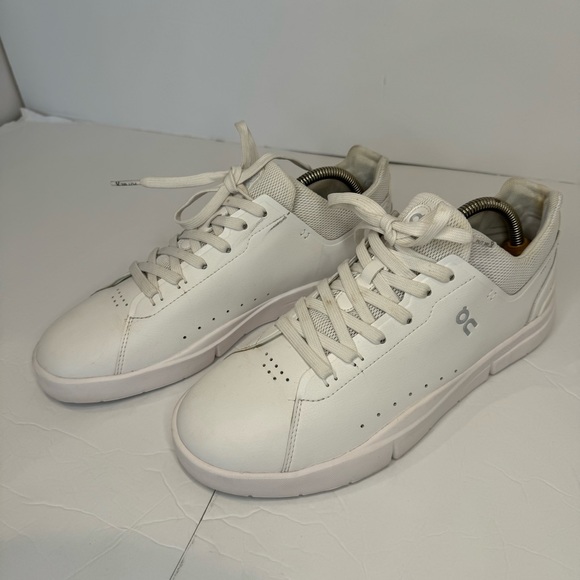 On Running The Roger low-top sneakers womans - Picture 7 of 11